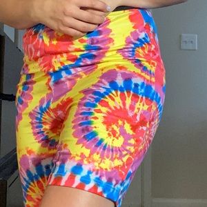 Super cute tie dye biker shorts!!